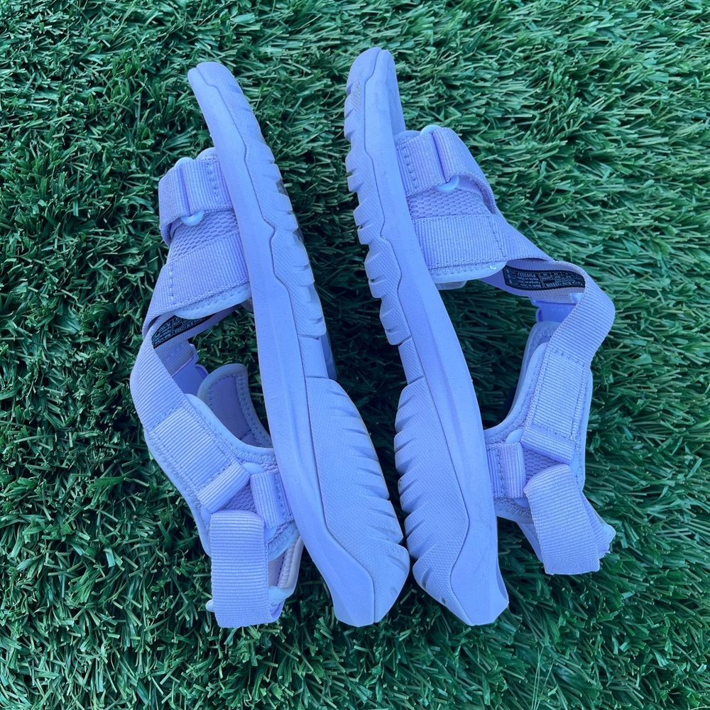Teva hurricane Verge Adjustable Lilac Sandals - Picture 7 of 8